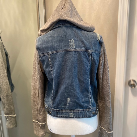 Jean jacket - Picture 2 of 3